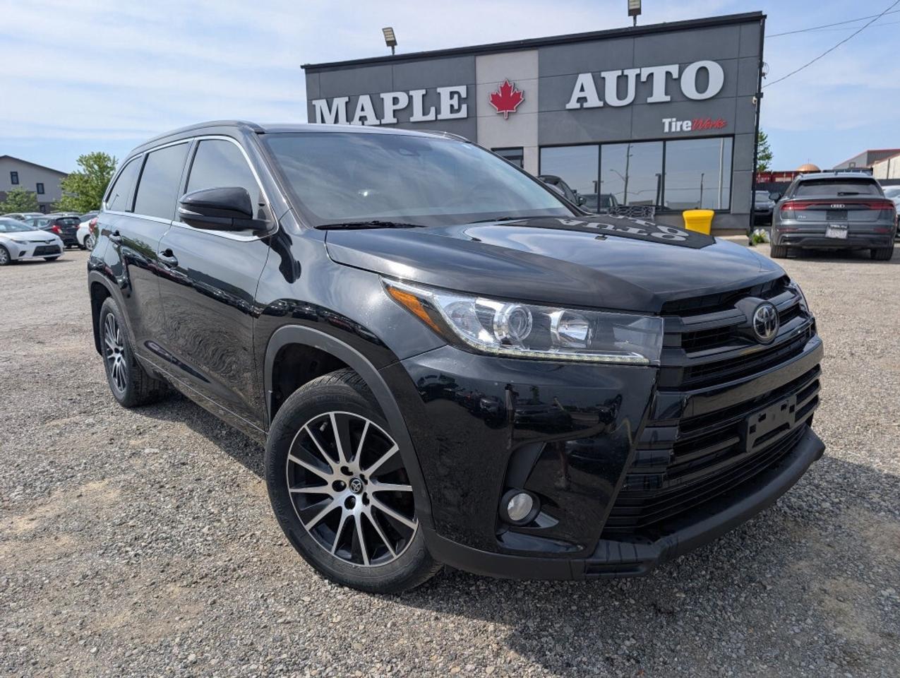 2017 Toyota Highlander SE AWD  NAVI LEATHER SUNROOF CAMERA HTD SEATS Photo