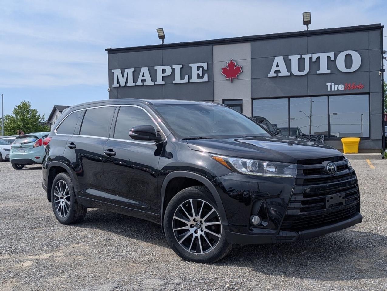 2017 Toyota Highlander SE AWD  NAVI LEATHER SUNROOF CAMERA HTD SEATS Photo