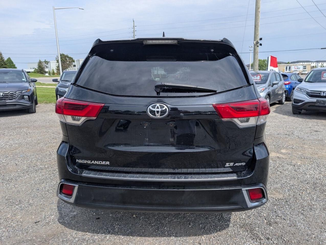 2017 Toyota Highlander SE AWD  NAVI LEATHER SUNROOF CAMERA HTD SEATS Photo