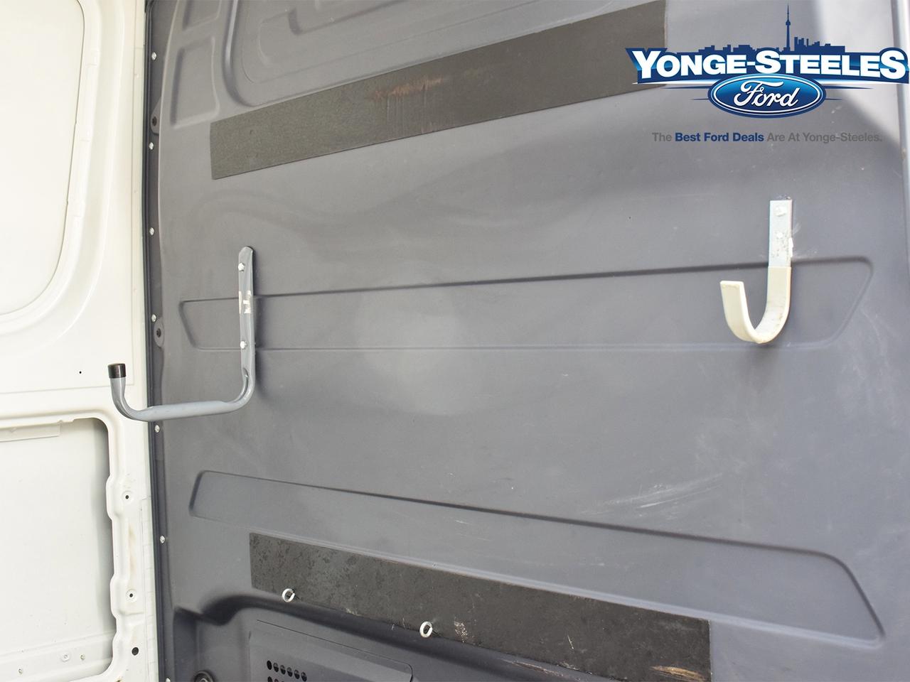 2019 Mercedes-Benz Sprinter Cargo Van 3500 High Roof - DIESEL - LOW KMS Photo