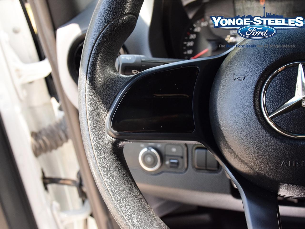 2019 Mercedes-Benz Sprinter Cargo Van 3500 High Roof - DIESEL - LOW KMS Photo