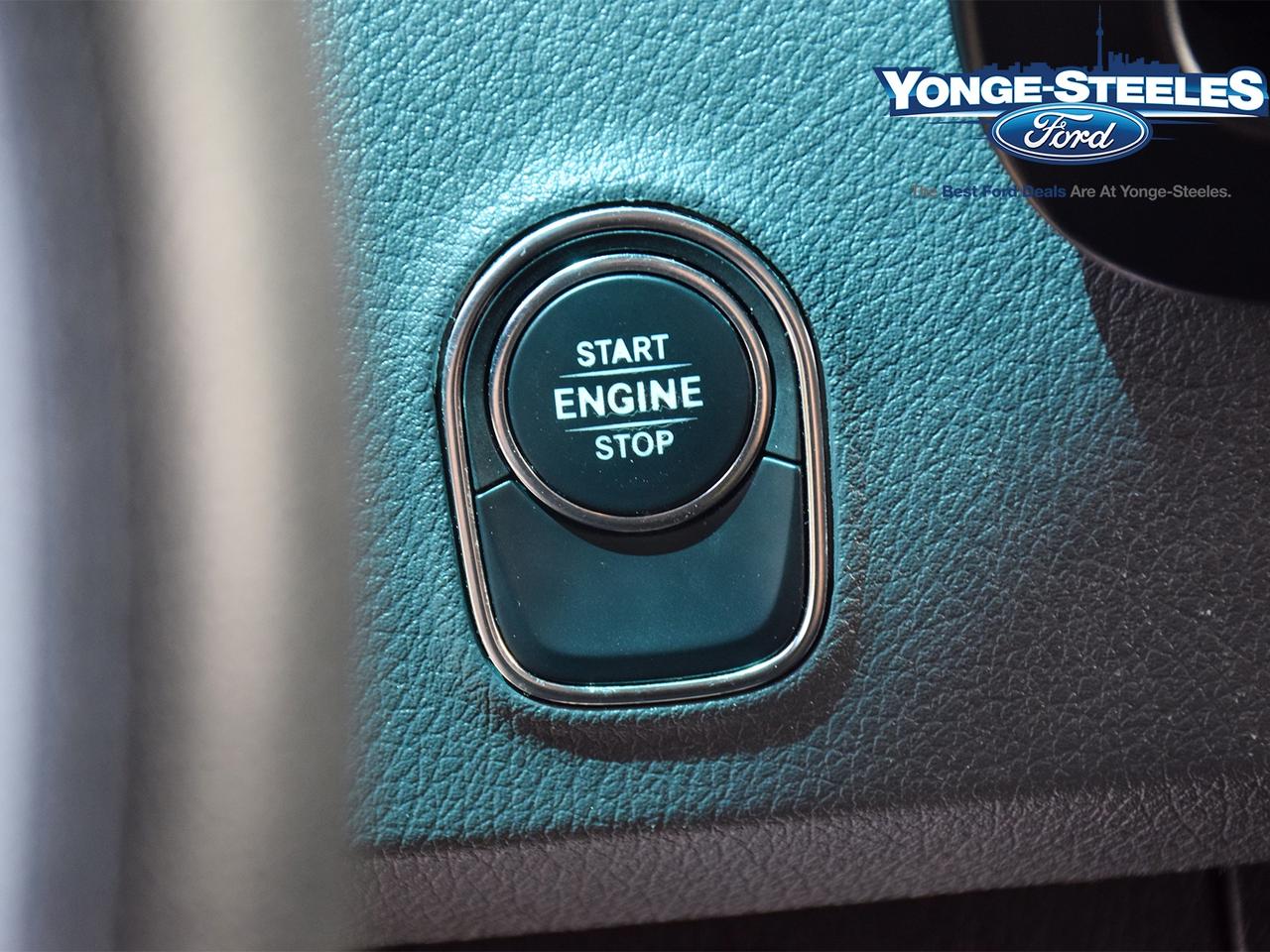 2019 Mercedes-Benz Sprinter Cargo Van 3500 High Roof - DIESEL - LOW KMS Photo