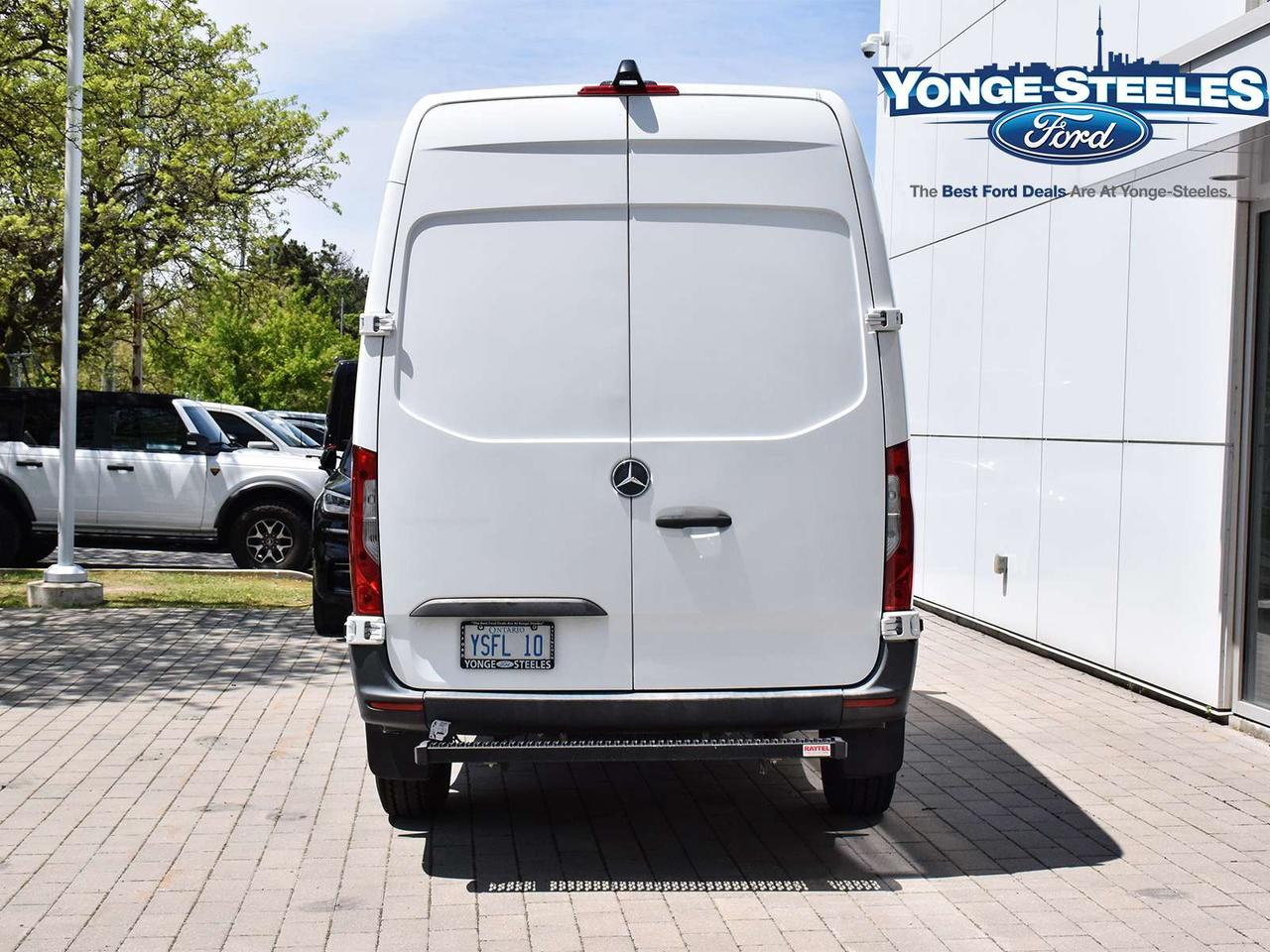 2019 Mercedes-Benz Sprinter 3500 High Roof - DIESEL - LOW KMS Photo