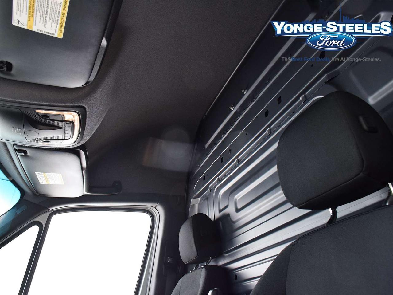 2019 Mercedes-Benz Sprinter 3500 High Roof - DIESEL - LOW KMS Photo