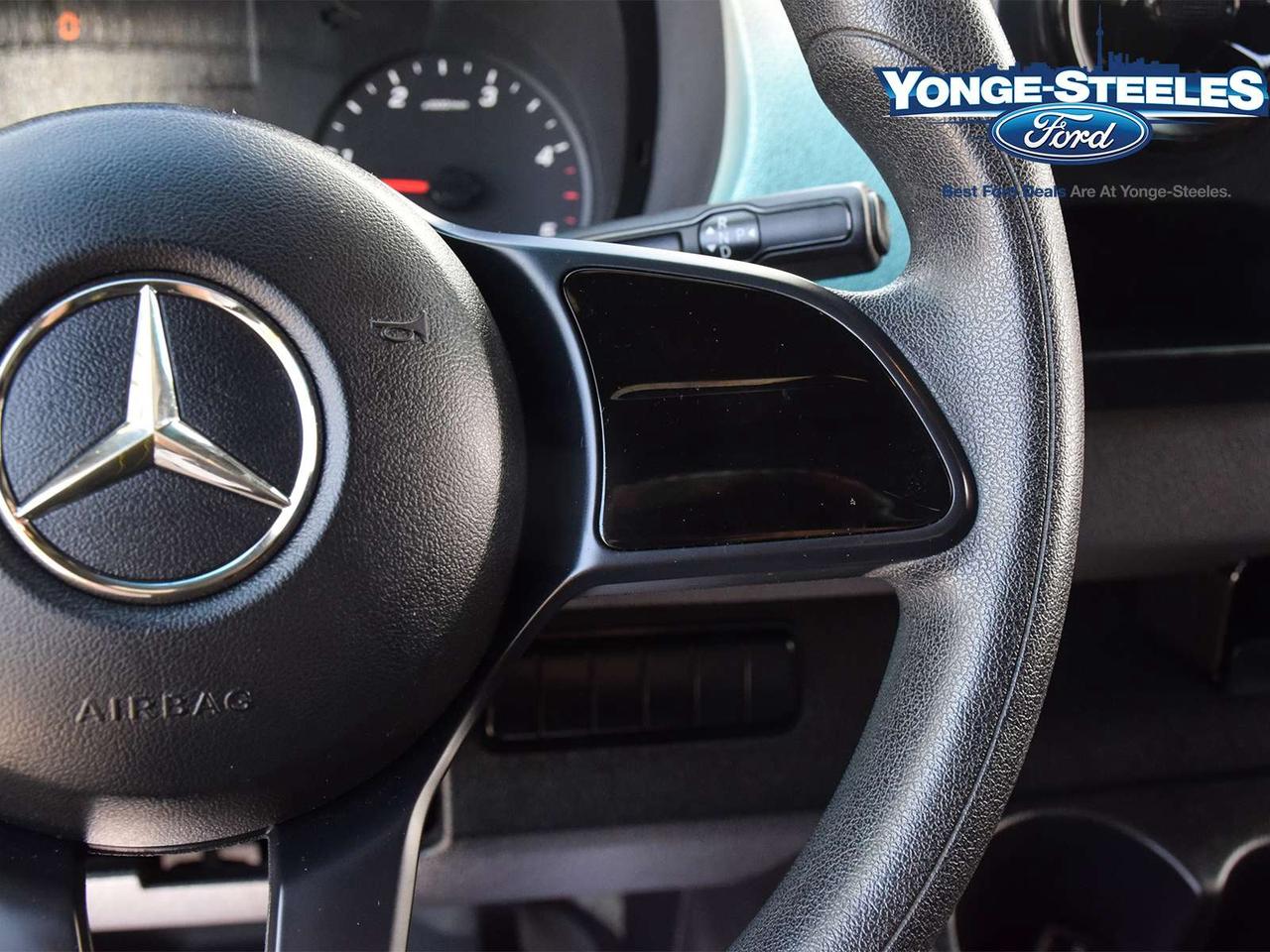 2019 Mercedes-Benz Sprinter 3500 High Roof - DIESEL - LOW KMS Photo