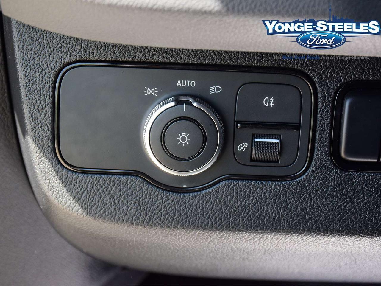 2019 Mercedes-Benz Sprinter 3500 High Roof - DIESEL - LOW KMS Photo