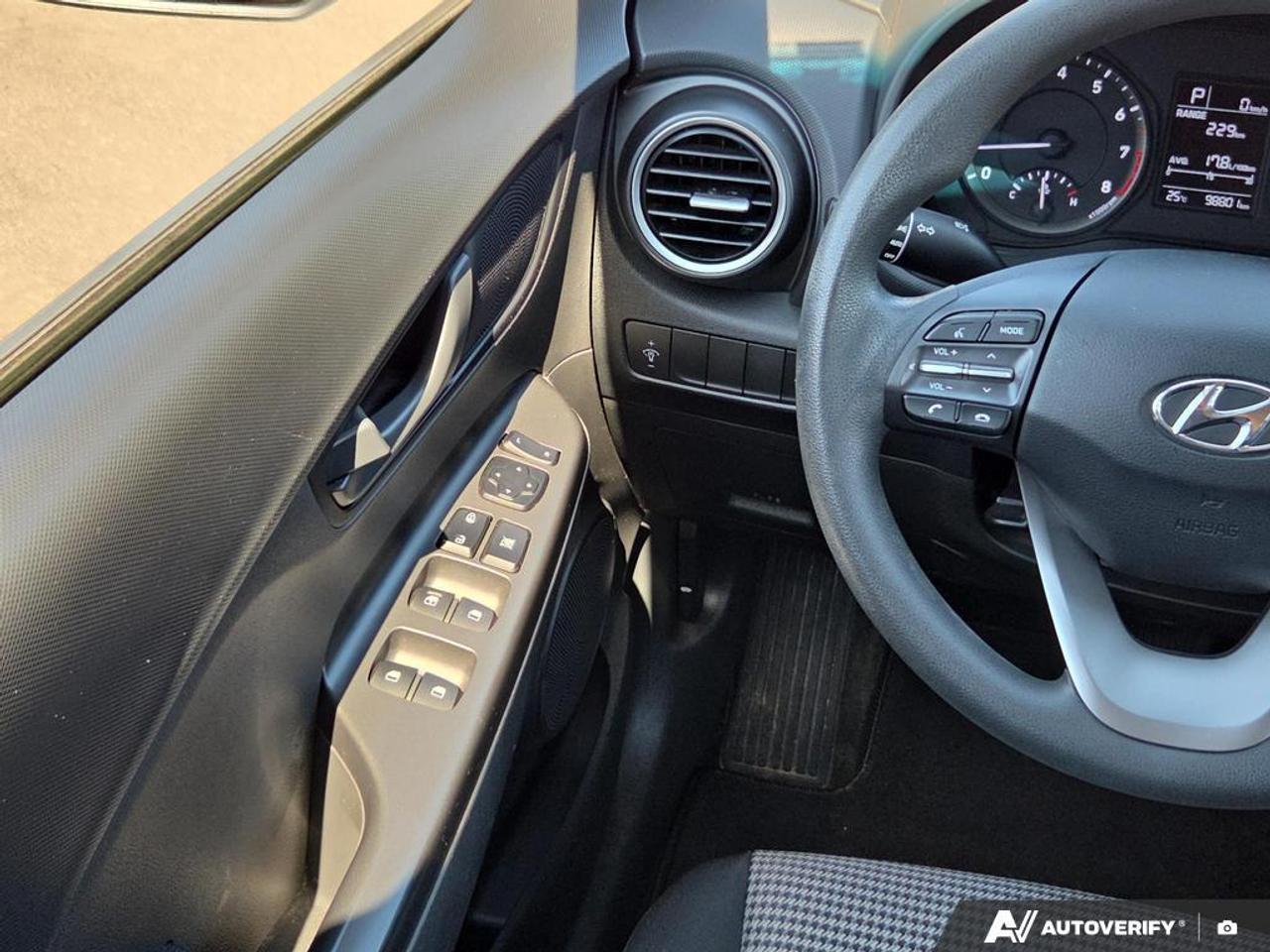 2021 Hyundai KONA 2.0L Essential HEATED SEATS   SMART DEVICE INTEGRA Photo