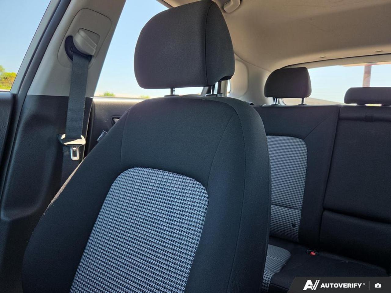 2021 Hyundai KONA 2.0L Essential HEATED SEATS   SMART DEVICE INTEGRA Photo