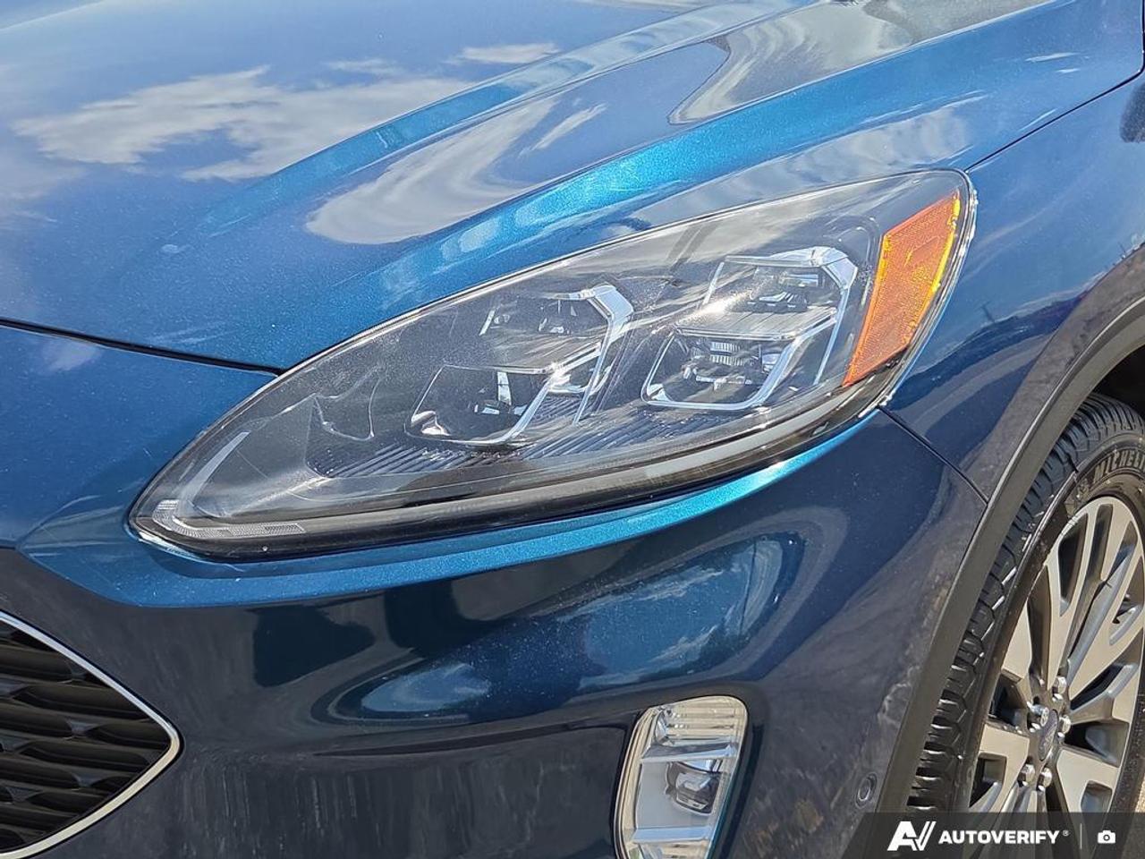 2020 Ford Escape Titanium Hybrid HYBRID   AUTO PARKING   HEATED SEA Photo