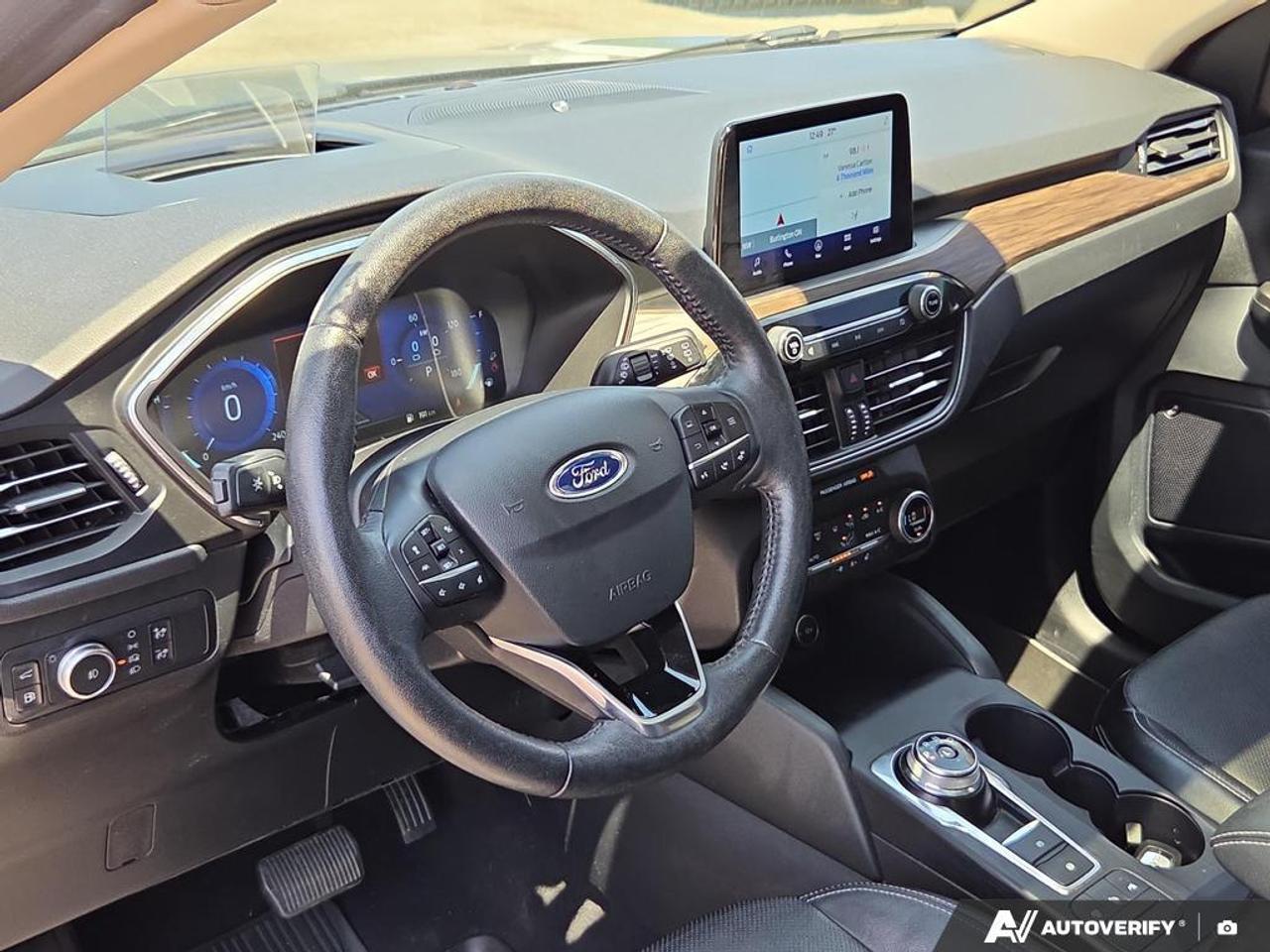 2020 Ford Escape Titanium Hybrid HYBRID   AUTO PARKING   HEATED SEA Photo