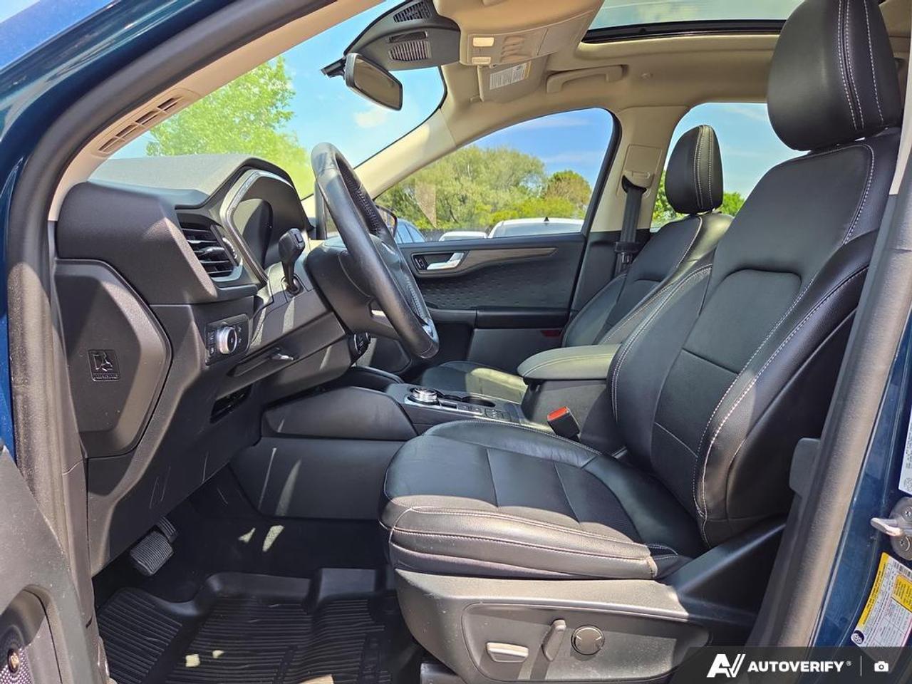 2020 Ford Escape Titanium Hybrid HYBRID   AUTO PARKING   HEATED SEA Photo