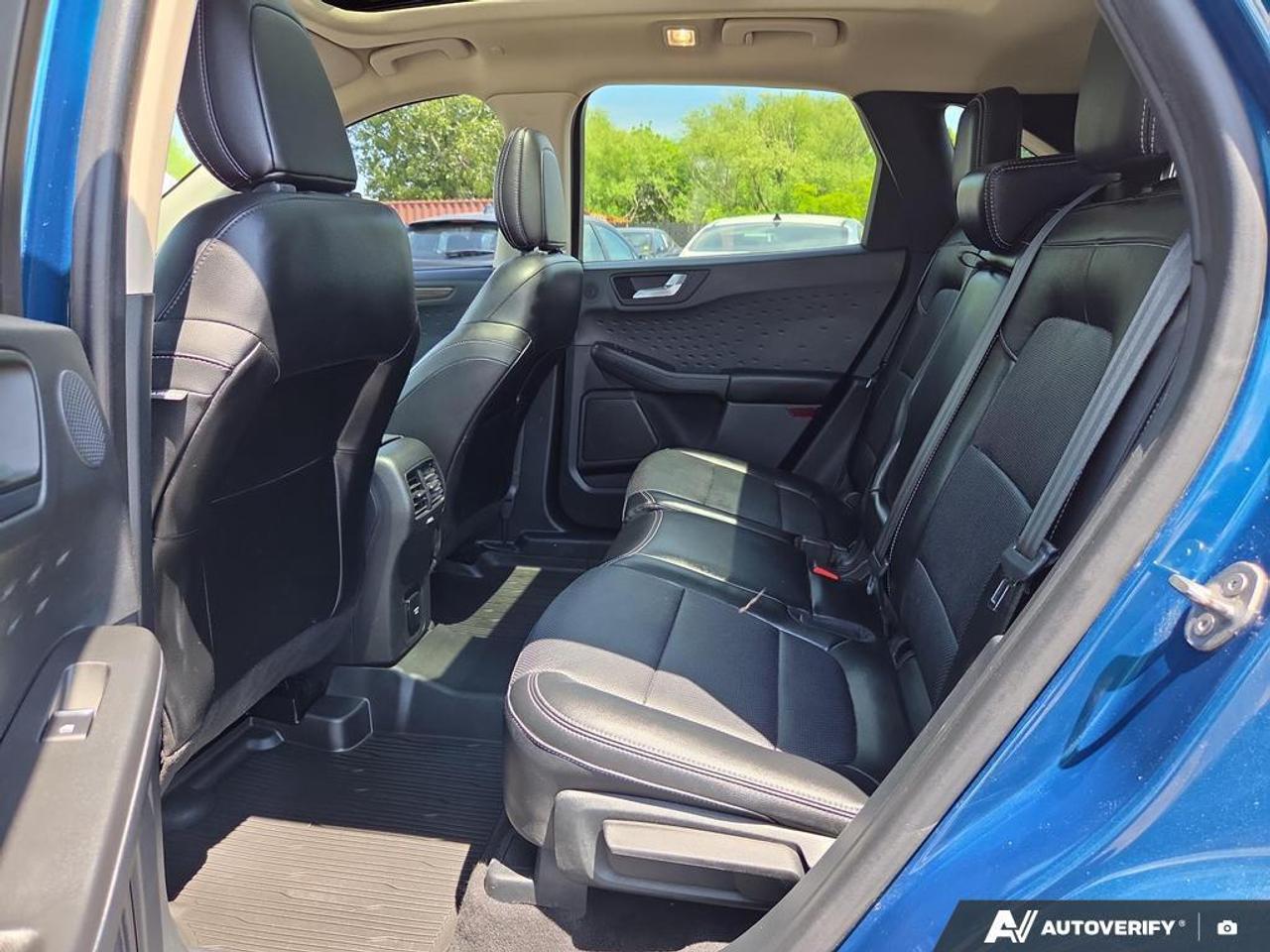 2020 Ford Escape Titanium Hybrid HYBRID   AUTO PARKING   HEATED SEA Photo