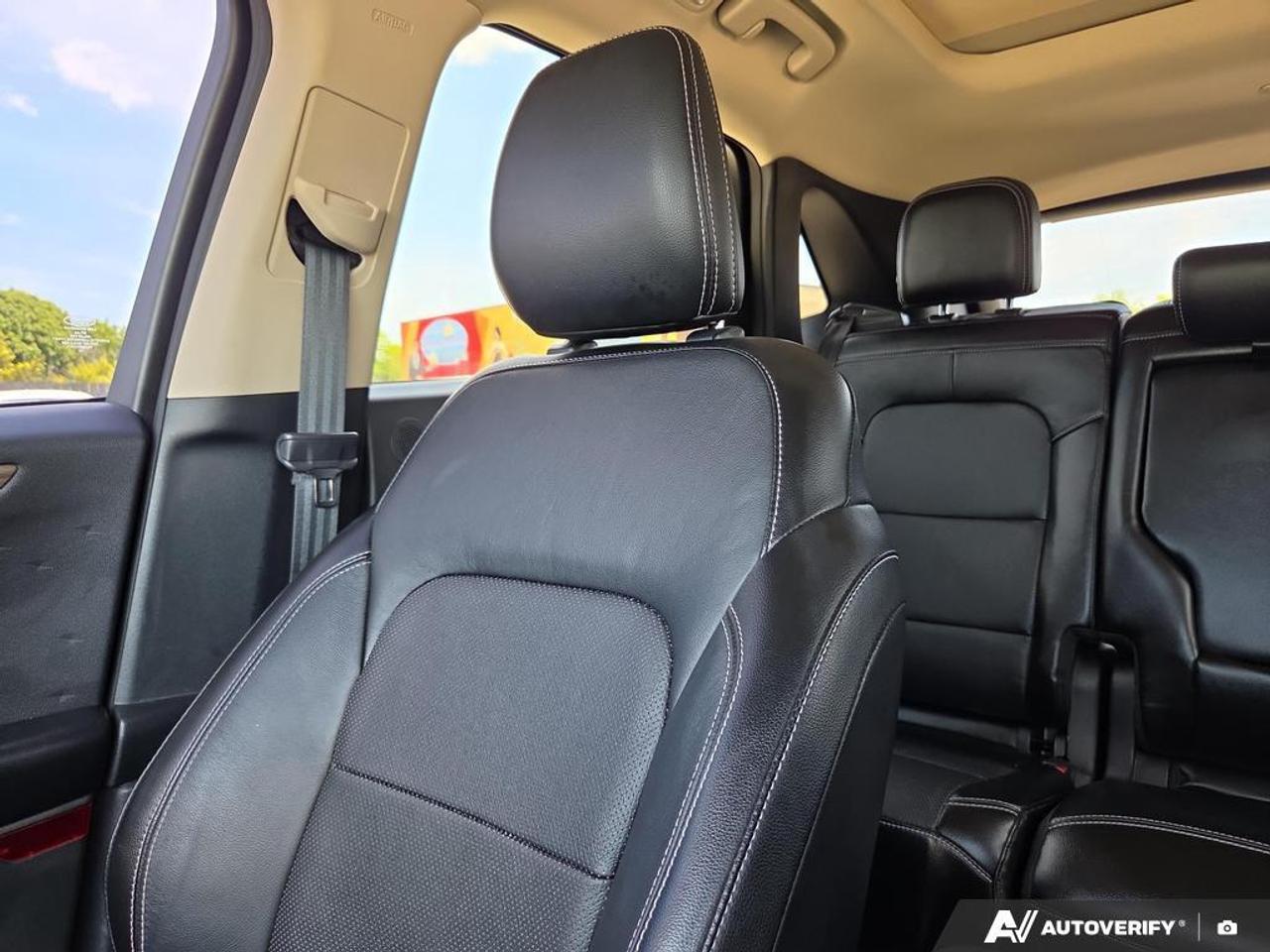 2020 Ford Escape Titanium Hybrid HYBRID   AUTO PARKING   HEATED SEA Photo