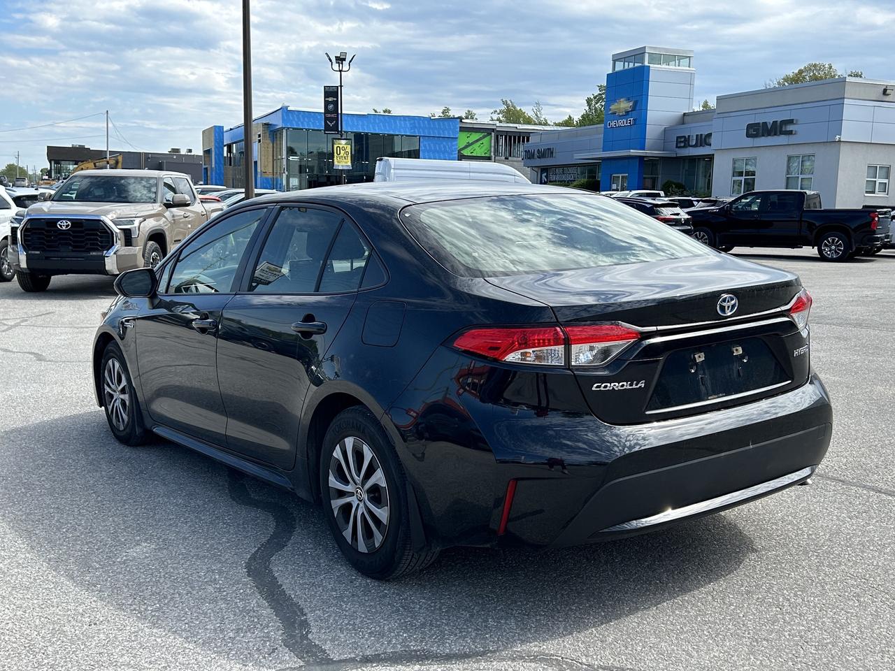 2020 Toyota Corolla Hybrid   ONE OWNER Photo