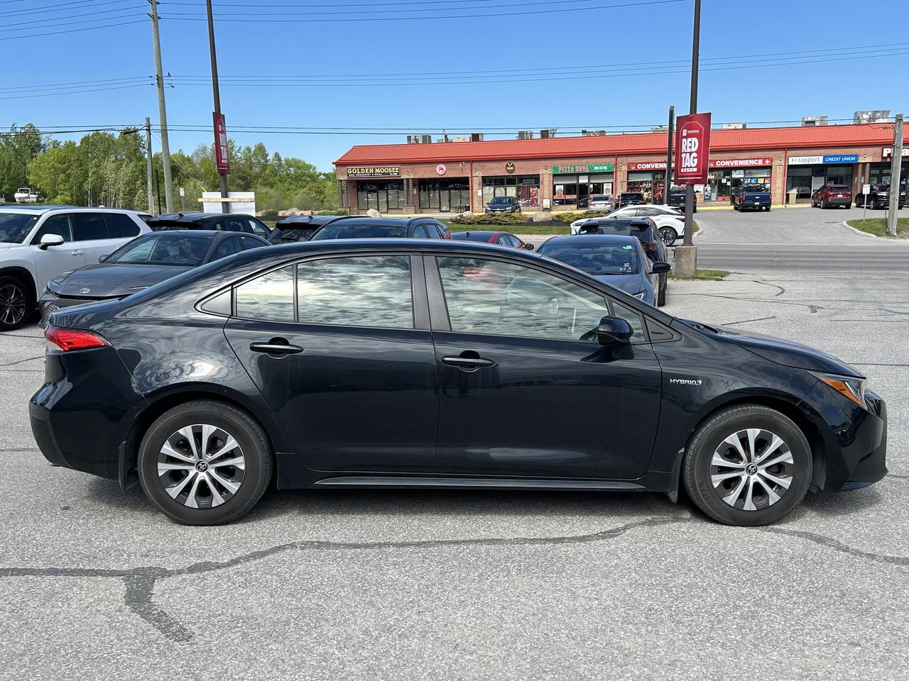 2020 Toyota Corolla Hybrid   ONE OWNER Photo