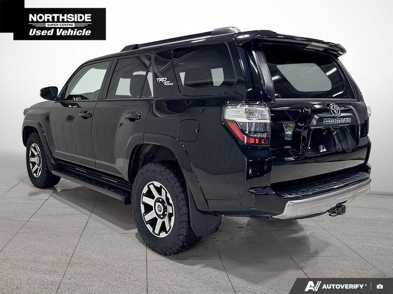 2023 Toyota 4Runner 4WD Photo4