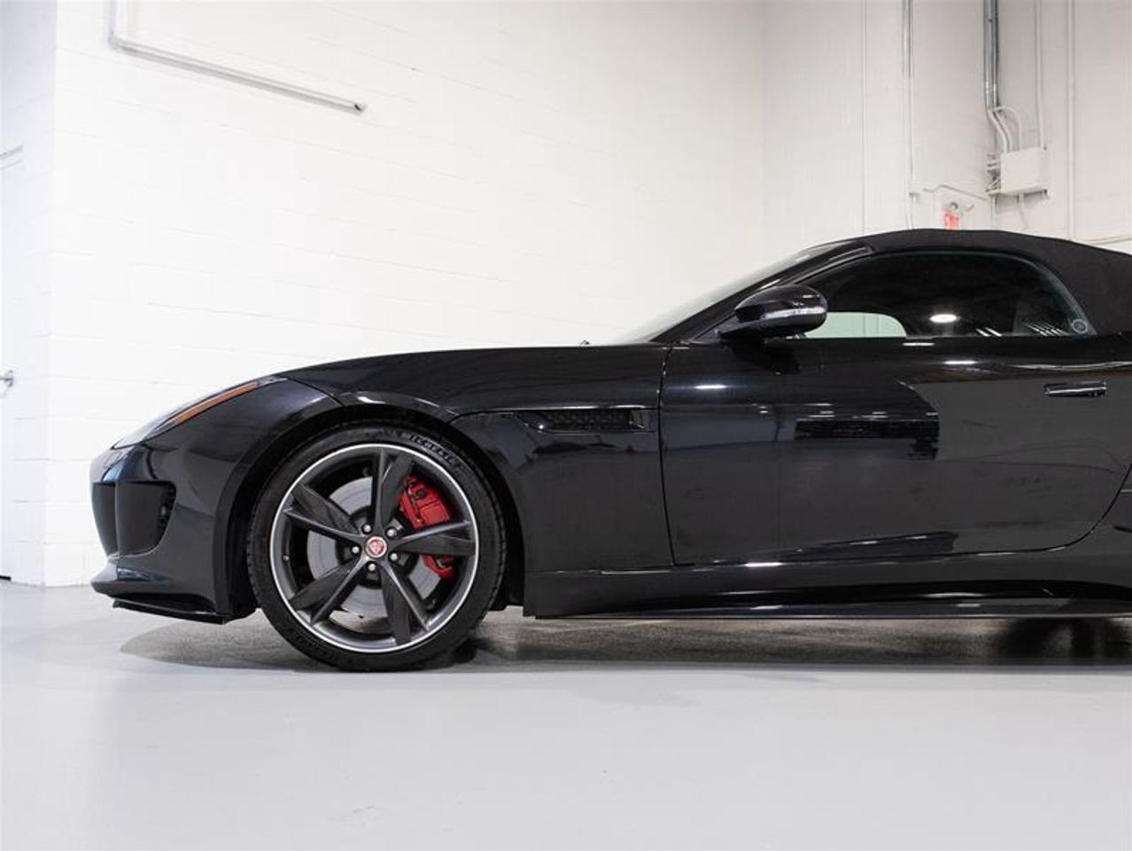 2016 Jaguar F-Type Convertible R AWD Photo