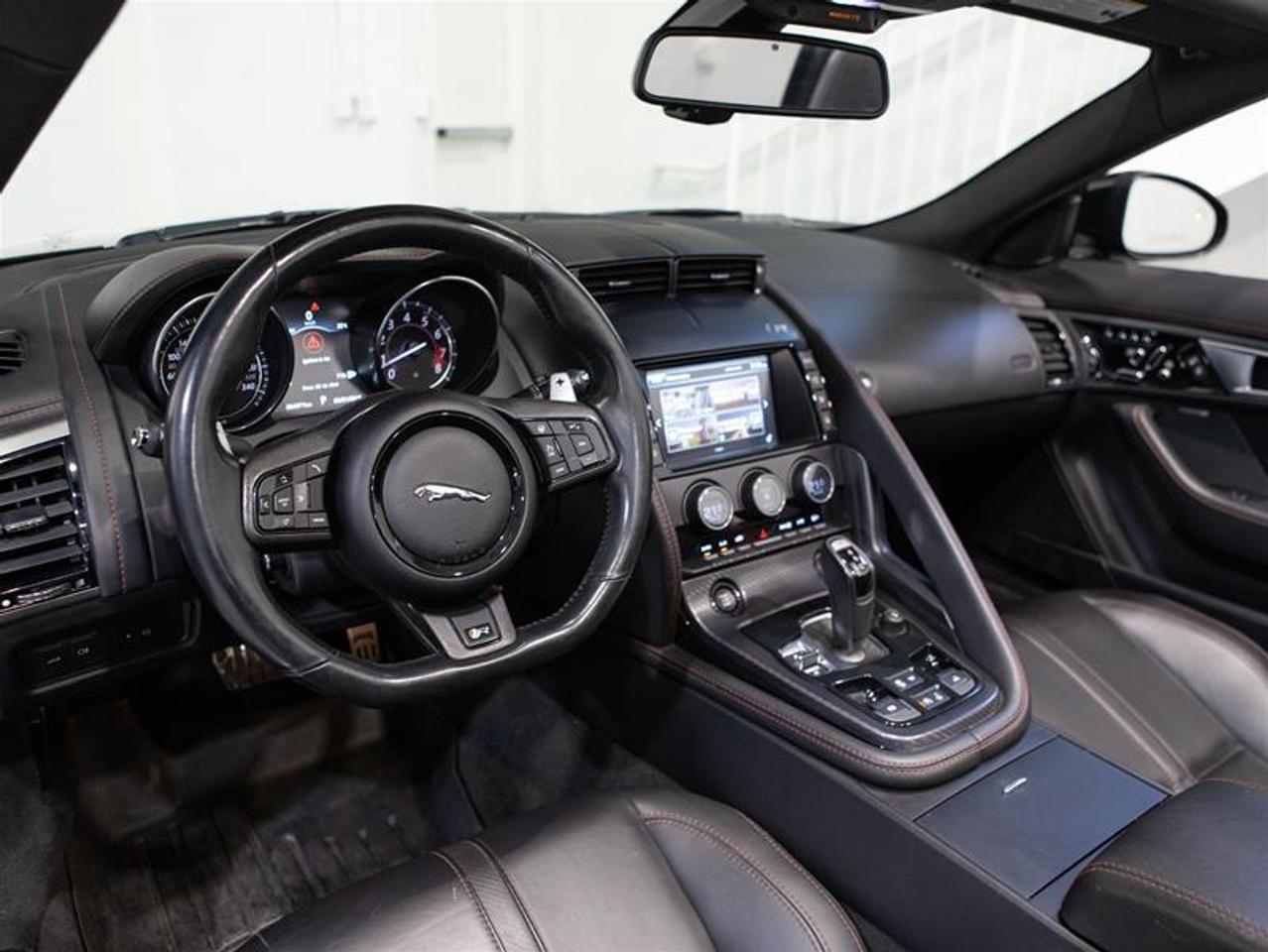 2016 Jaguar F-Type Convertible R AWD Photo