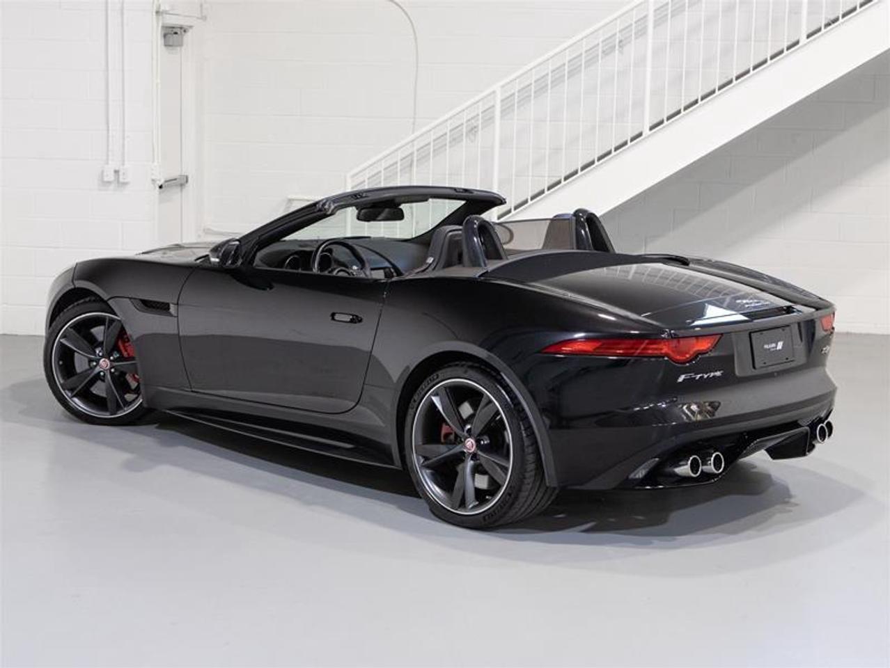 2016 Jaguar F-Type Convertible R AWD Photo