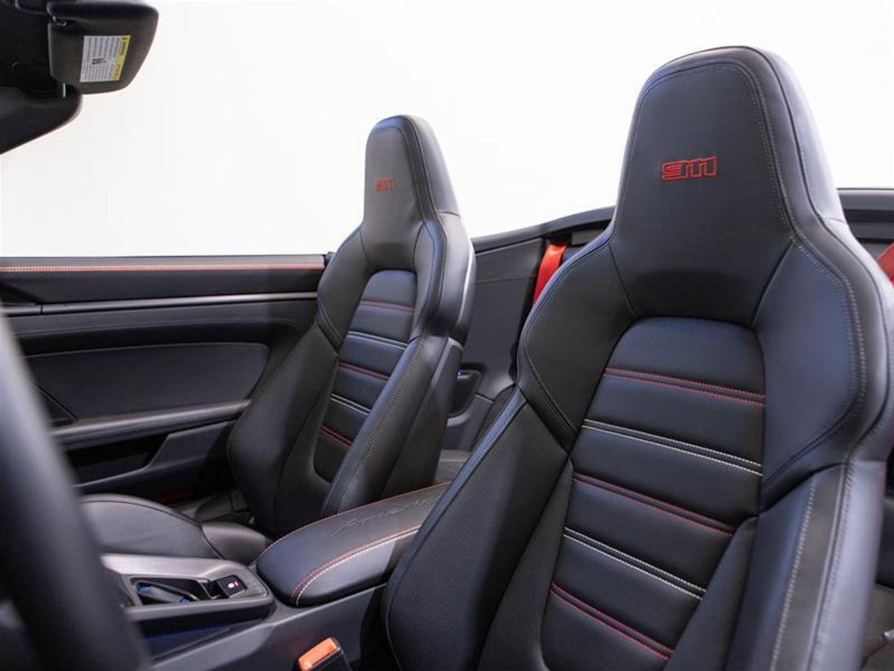 2023 Porsche 911 Carrera Cabriolet GTS Photo