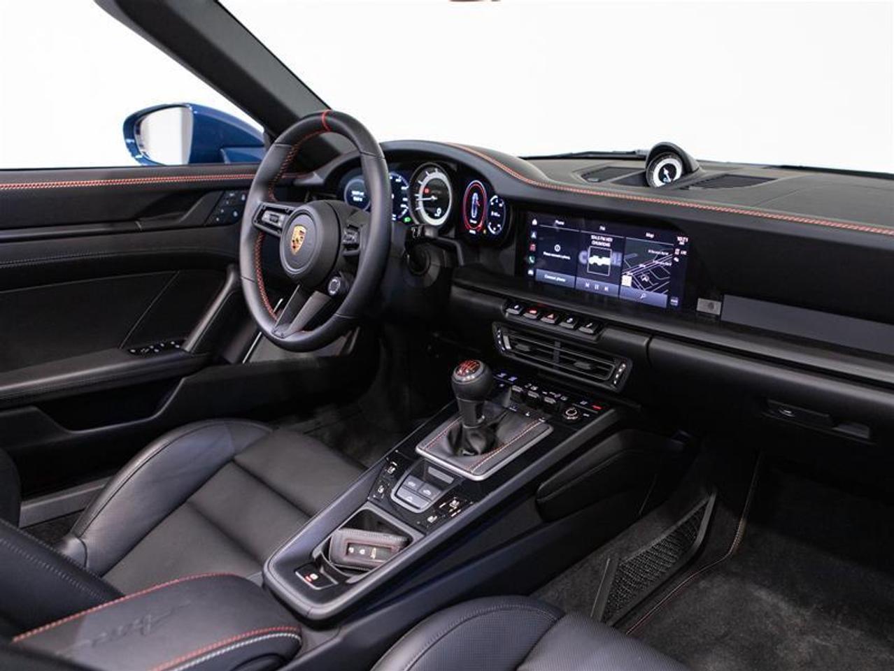 2023 Porsche 911 Carrera Cabriolet GTS Photo