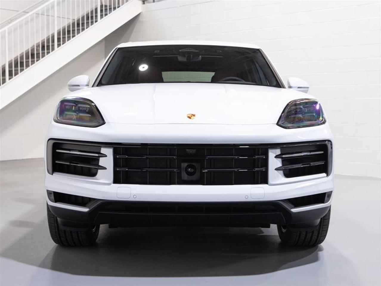 2026 Porsche Cayenne e-Hybrid AWD Photo