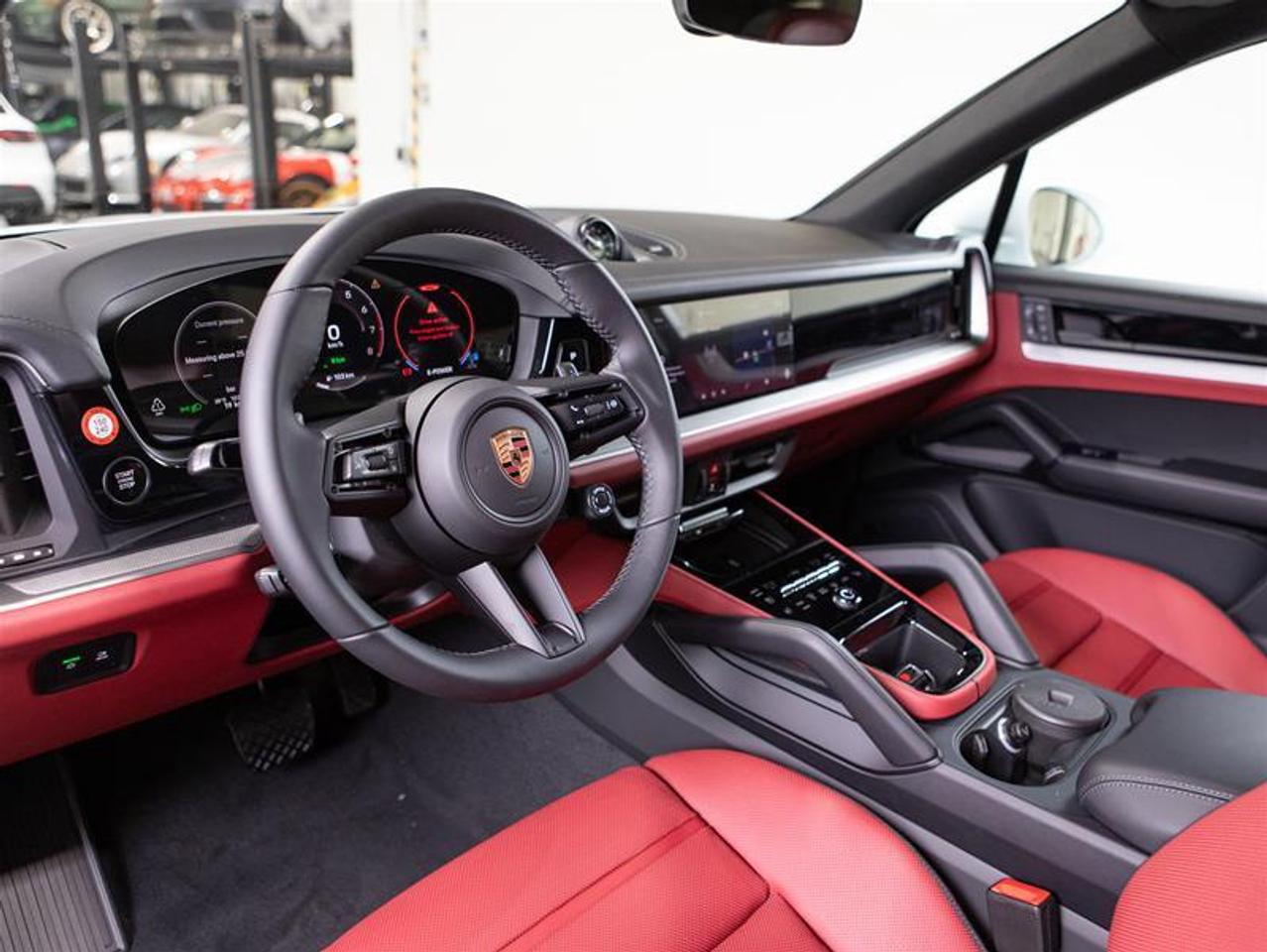 2026 Porsche Cayenne e-Hybrid AWD Photo