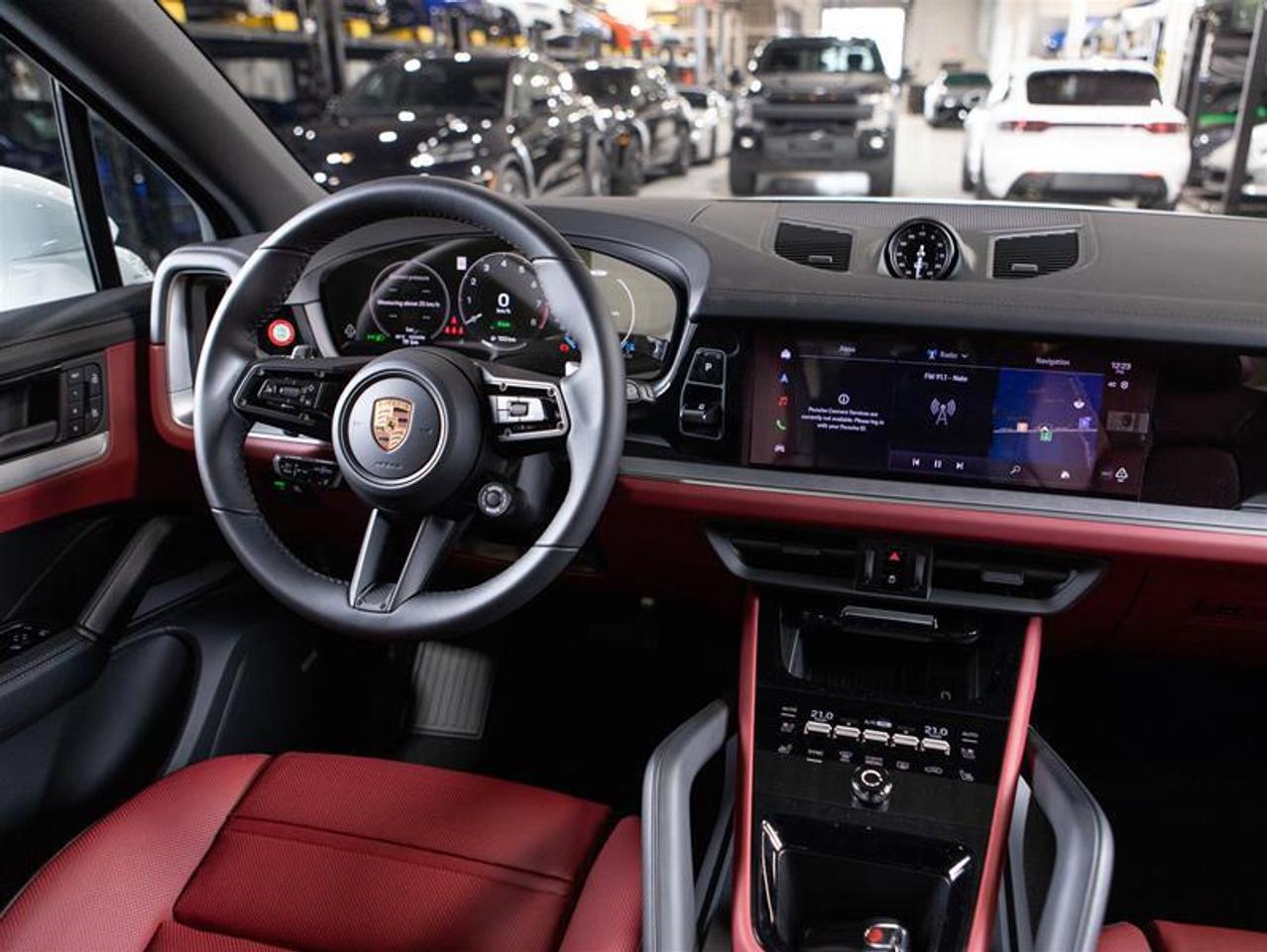 2026 Porsche Cayenne e-Hybrid AWD Photo