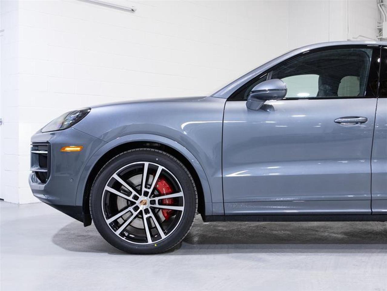 2026 Porsche Cayenne S Coupe AWD Photo