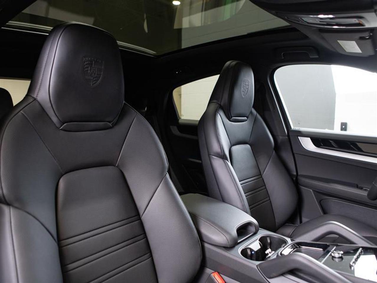 2026 Porsche Cayenne S Coupe AWD Photo