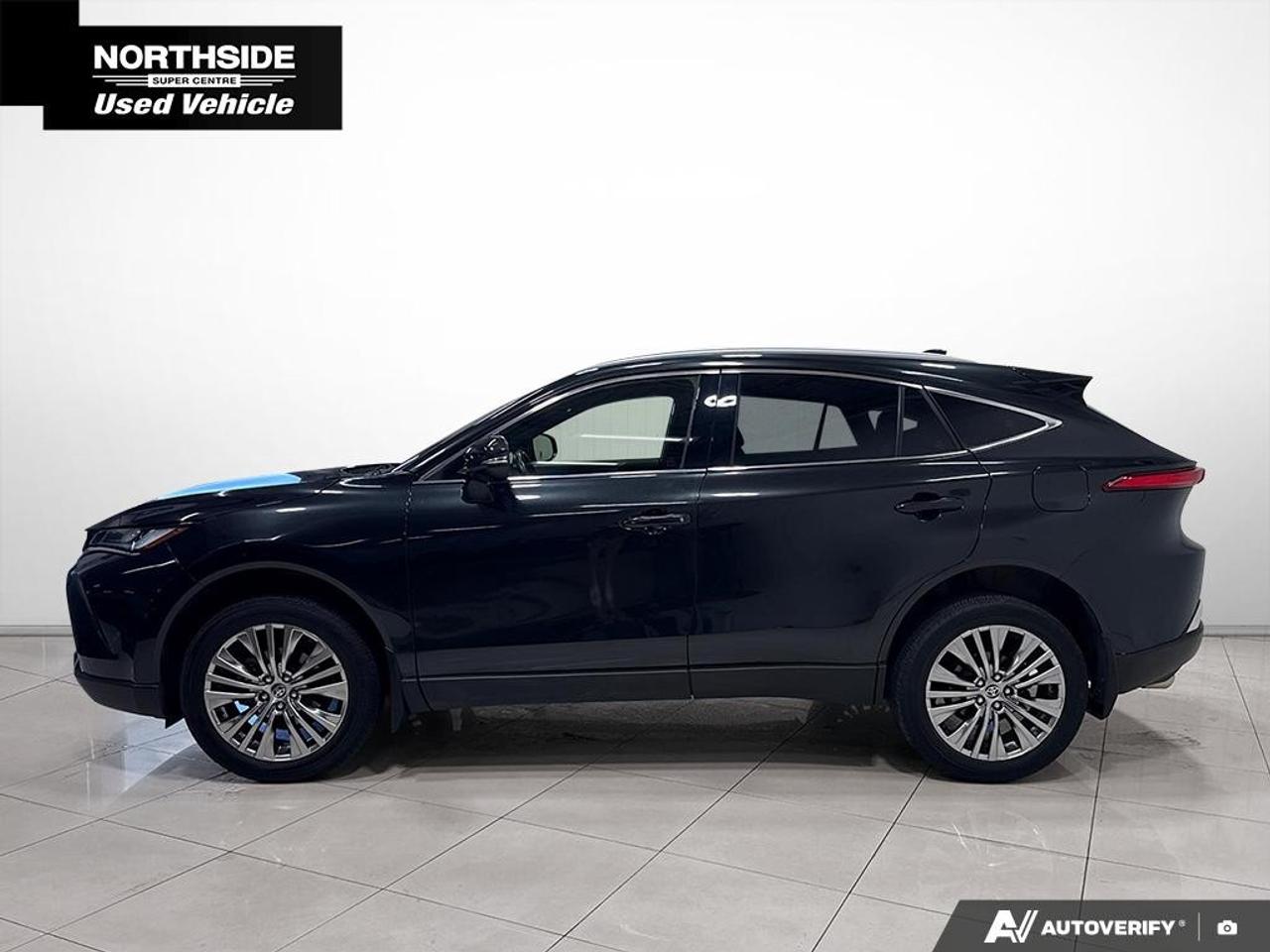 2022 Toyota Venza XLE AWD Photo