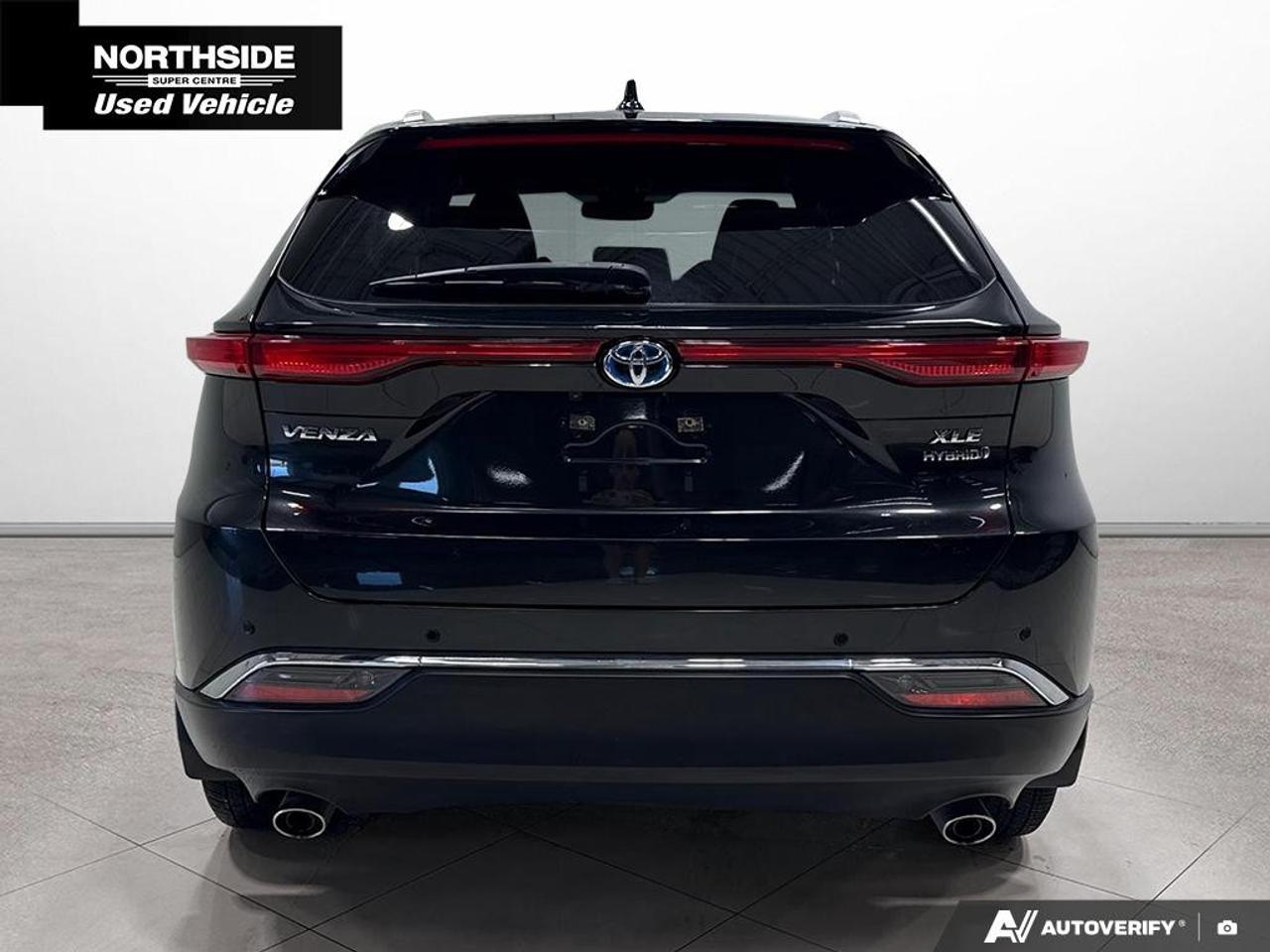 2022 Toyota Venza XLE AWD Photo