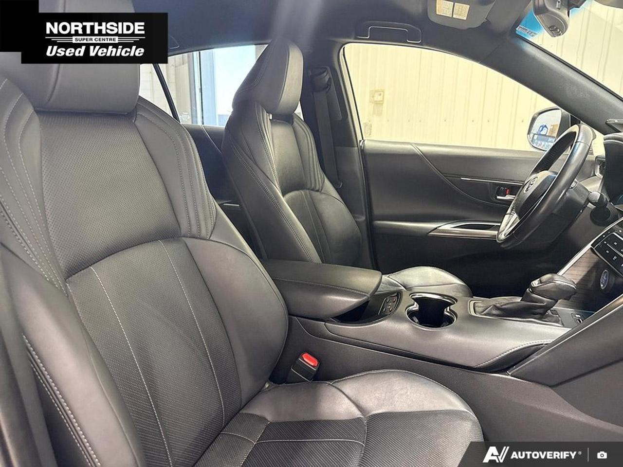 2022 Toyota Venza XLE AWD Photo