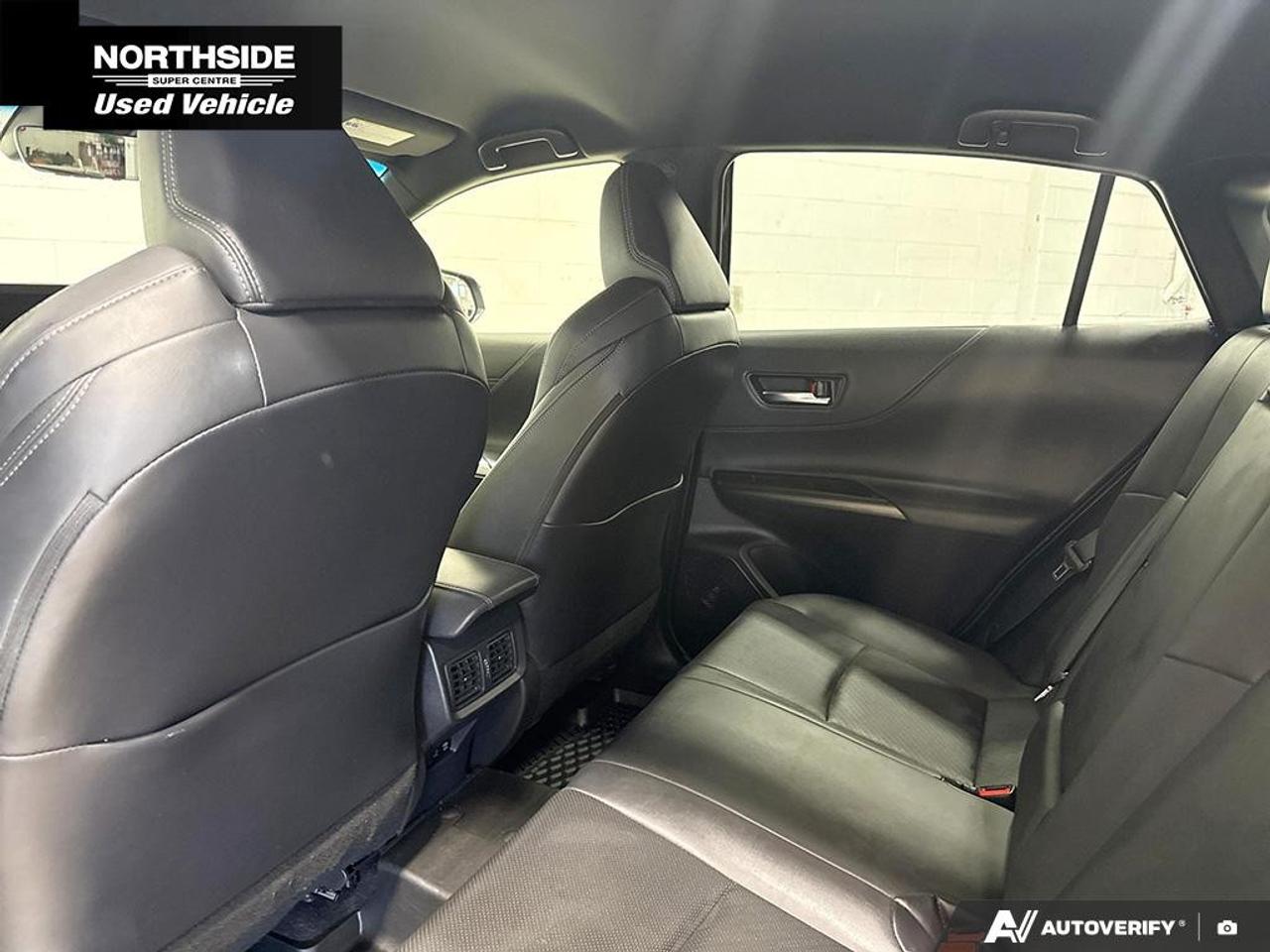 2022 Toyota Venza XLE AWD Photo