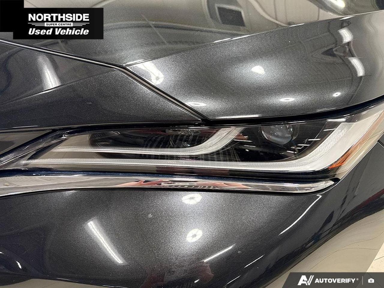 2022 Toyota Venza XLE AWD Photo