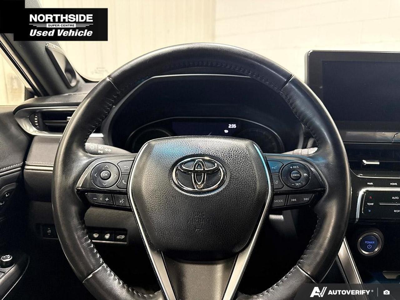 2022 Toyota Venza XLE AWD Photo