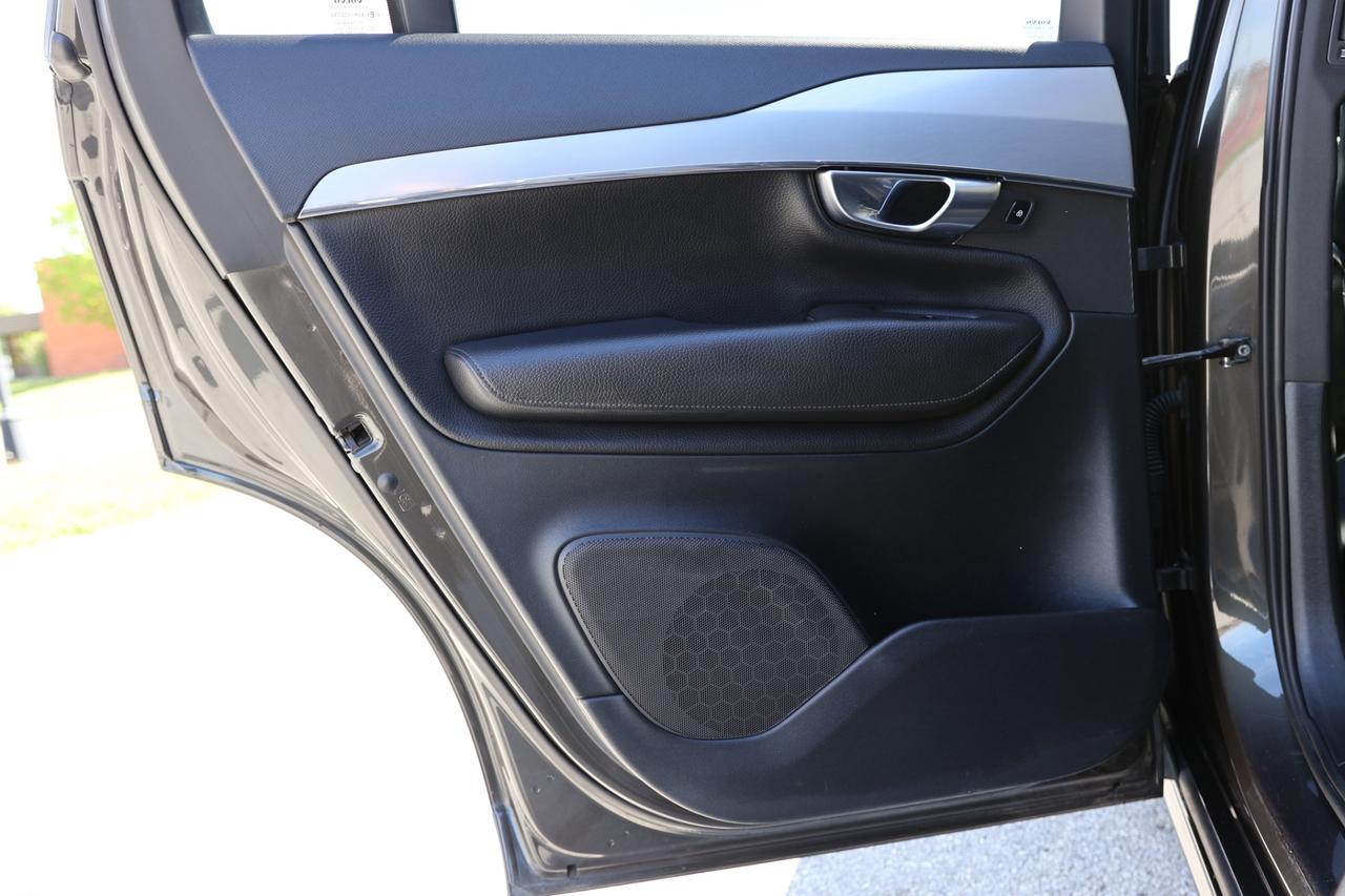2018 Volvo XC90 T6-AWD-MOMENTUM/NAV/360 CAM/PANO ROOF/ADAPT CRUISE Photo