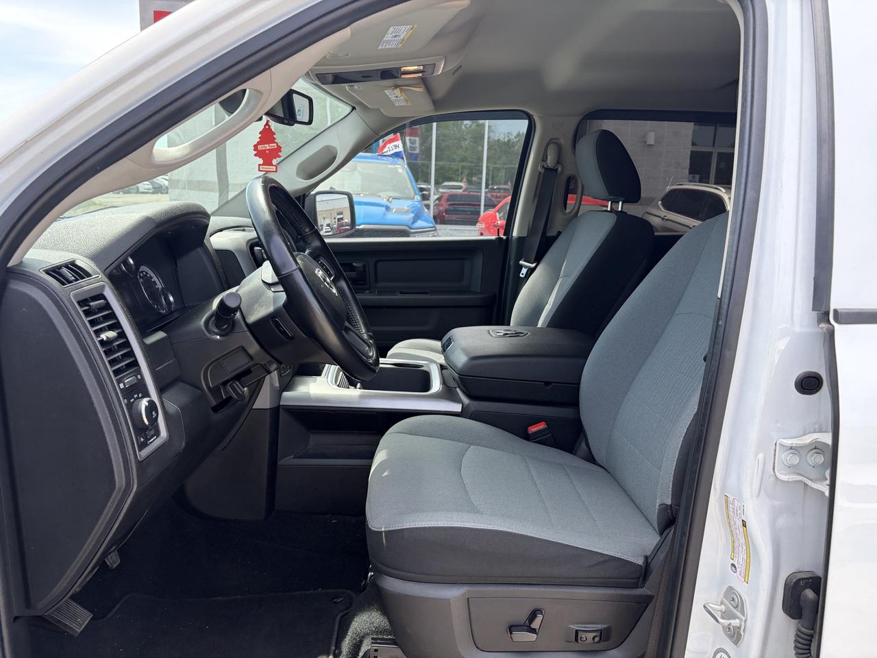 2022 RAM 1500 Express Photo