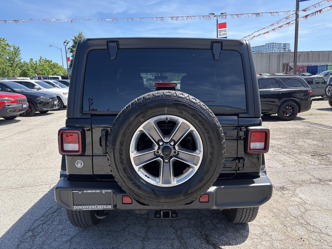 2022 Jeep Wrangler Sahara V6, Leather Seats, Remote Start Photo