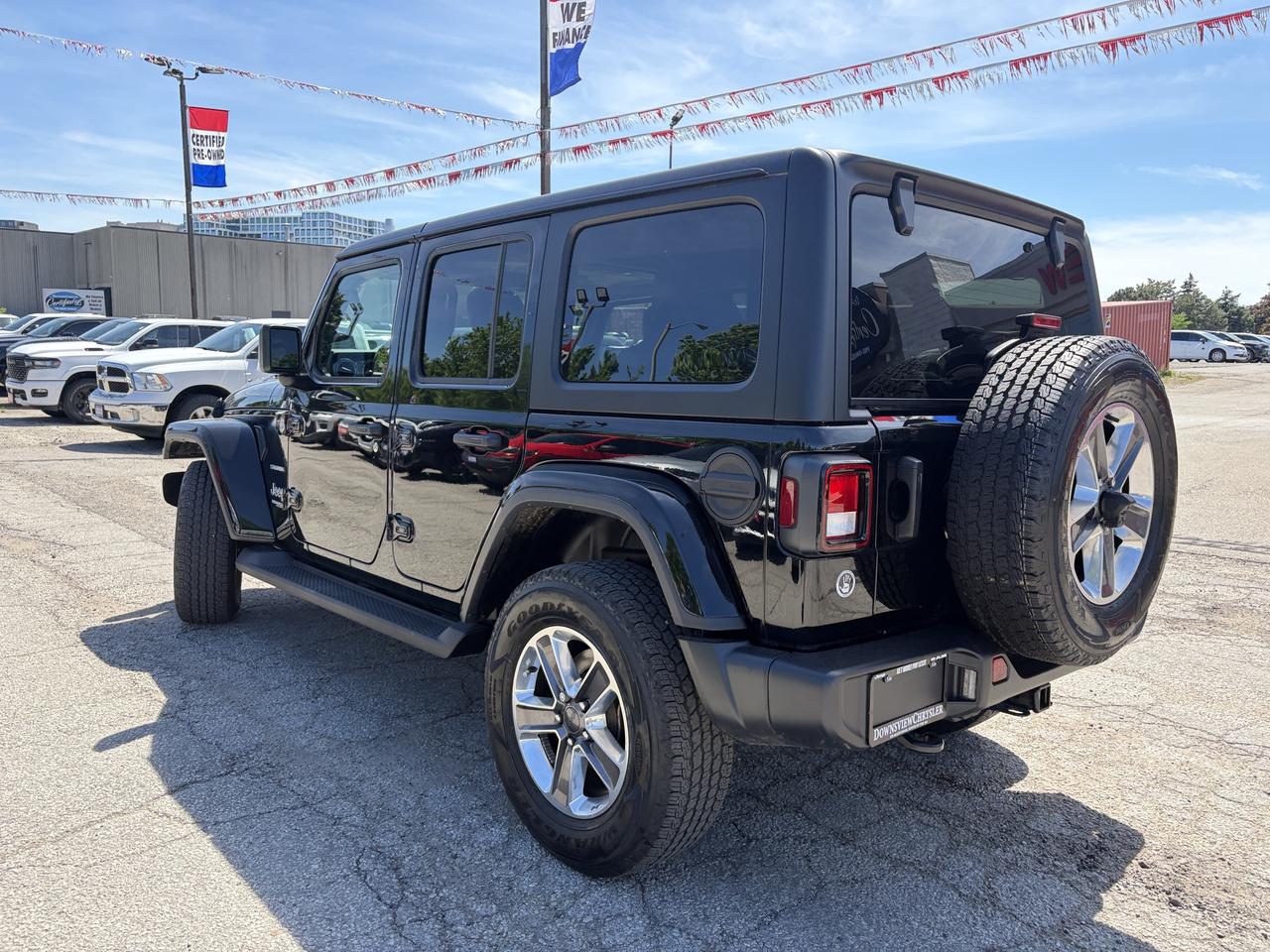 2022 Jeep Wrangler Sahara V6, Leather Seats, Remote Start Photo
