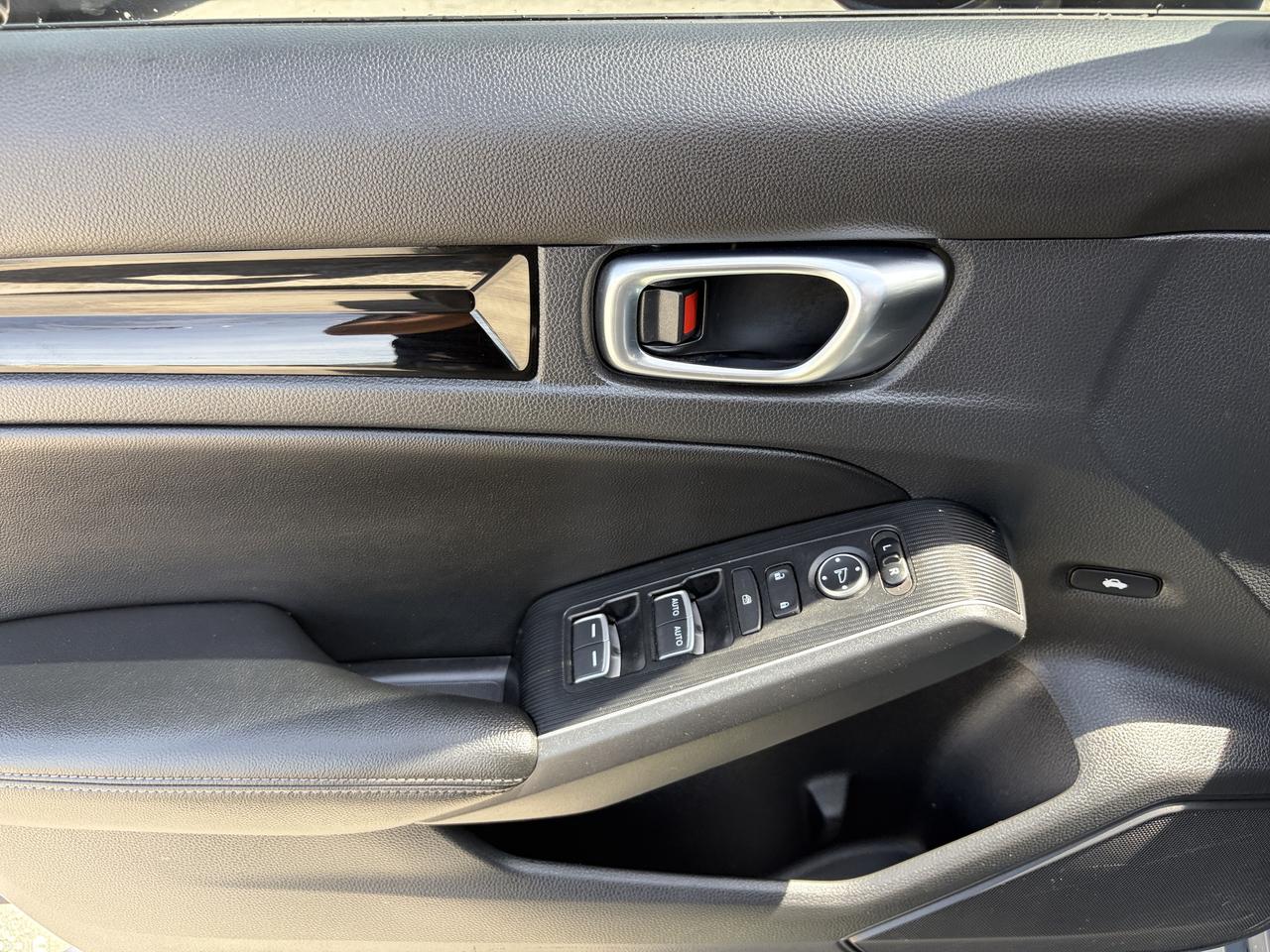 2022 Honda Civic Touring Photo