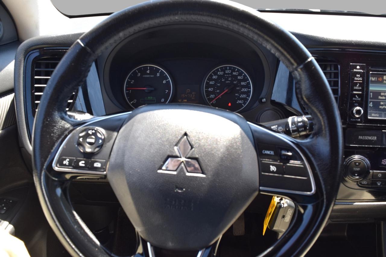 2016 Mitsubishi Outlander ES AWC Sunroof Photo