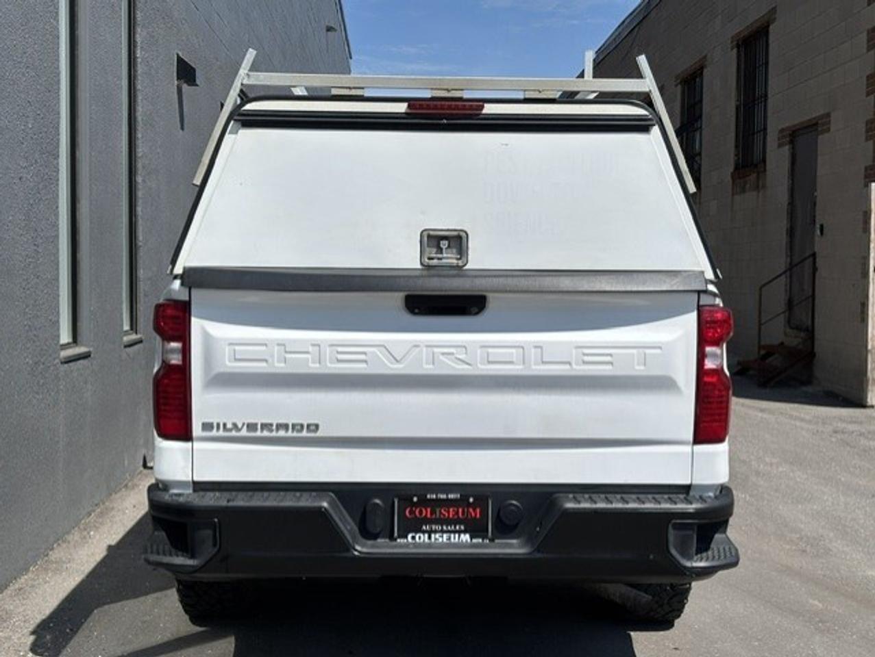 2021 Chevrolet Silverado 1500 4WD **REG CAB 8 FT LONG BOX-CAMERA-WE FINANCE** Photo4