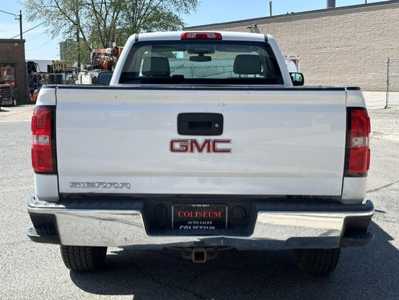 2017 GMC Sierra 1500 4WD **5.3L V8-REGULAR CAB LONG BOX-NO ACCIDENTS** Photo