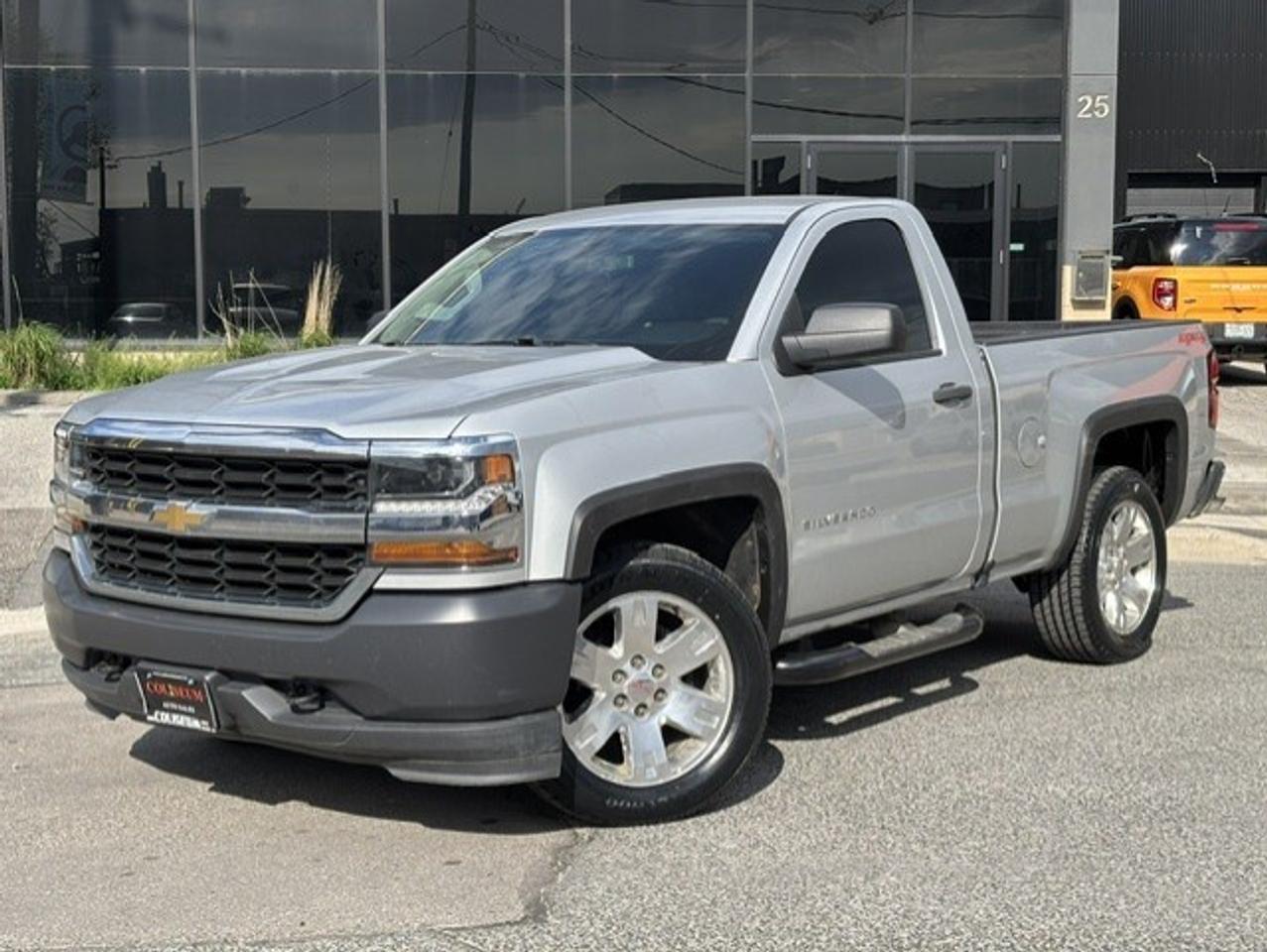 2017 Chevrolet Silverado 1500 4WD *REGULAR CAB SHORT BOX-ONLY 113,000KM-1 OWNER* Photo