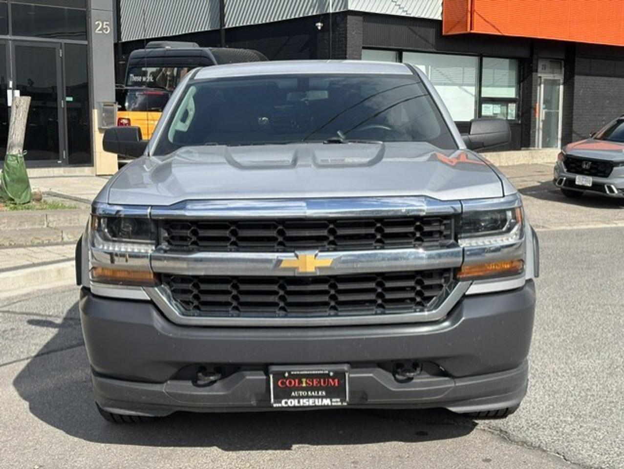 2017 Chevrolet Silverado 1500 4WD *REGULAR CAB SHORT BOX-ONLY 113,000KM-1 OWNER* Photo