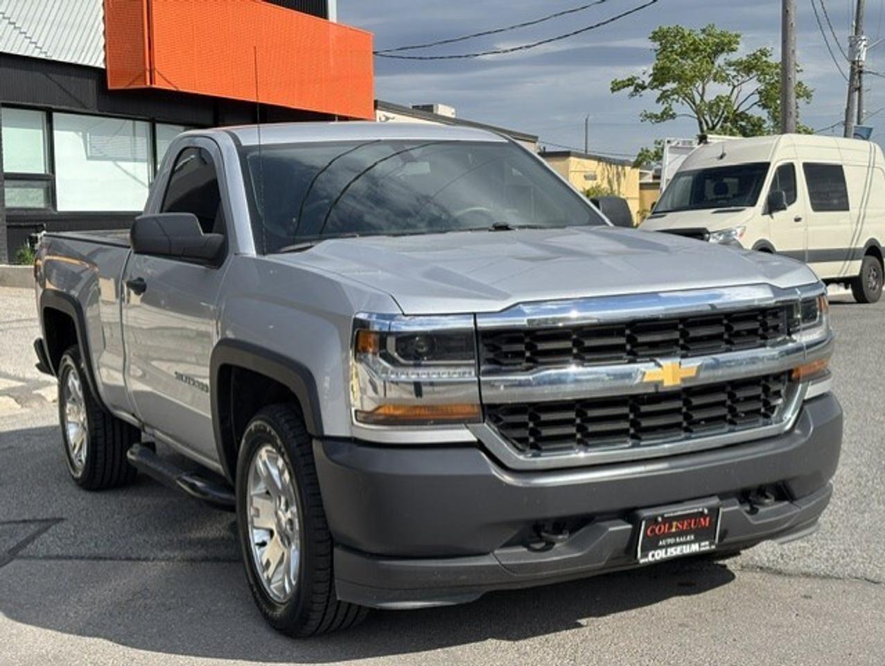 2017 Chevrolet Silverado 1500 4WD *REGULAR CAB SHORT BOX-ONLY 113,000KM-1 OWNER* Photo