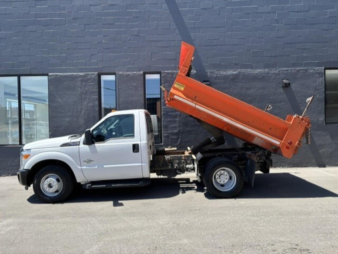 2015 Ford F-350 6.7L POWER STROKE DIESEL-9' DUMP BOX-DUALLY-1OWNER Photo2