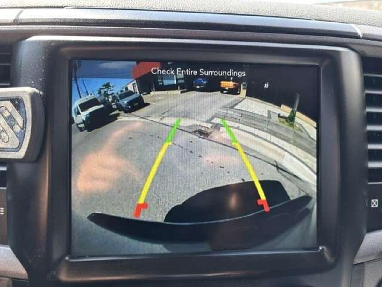 2019 RAM 1500 4X4 HEMI V8 CLASSIC-CAMERA-REMOTE START-QUAD CAB! Photo