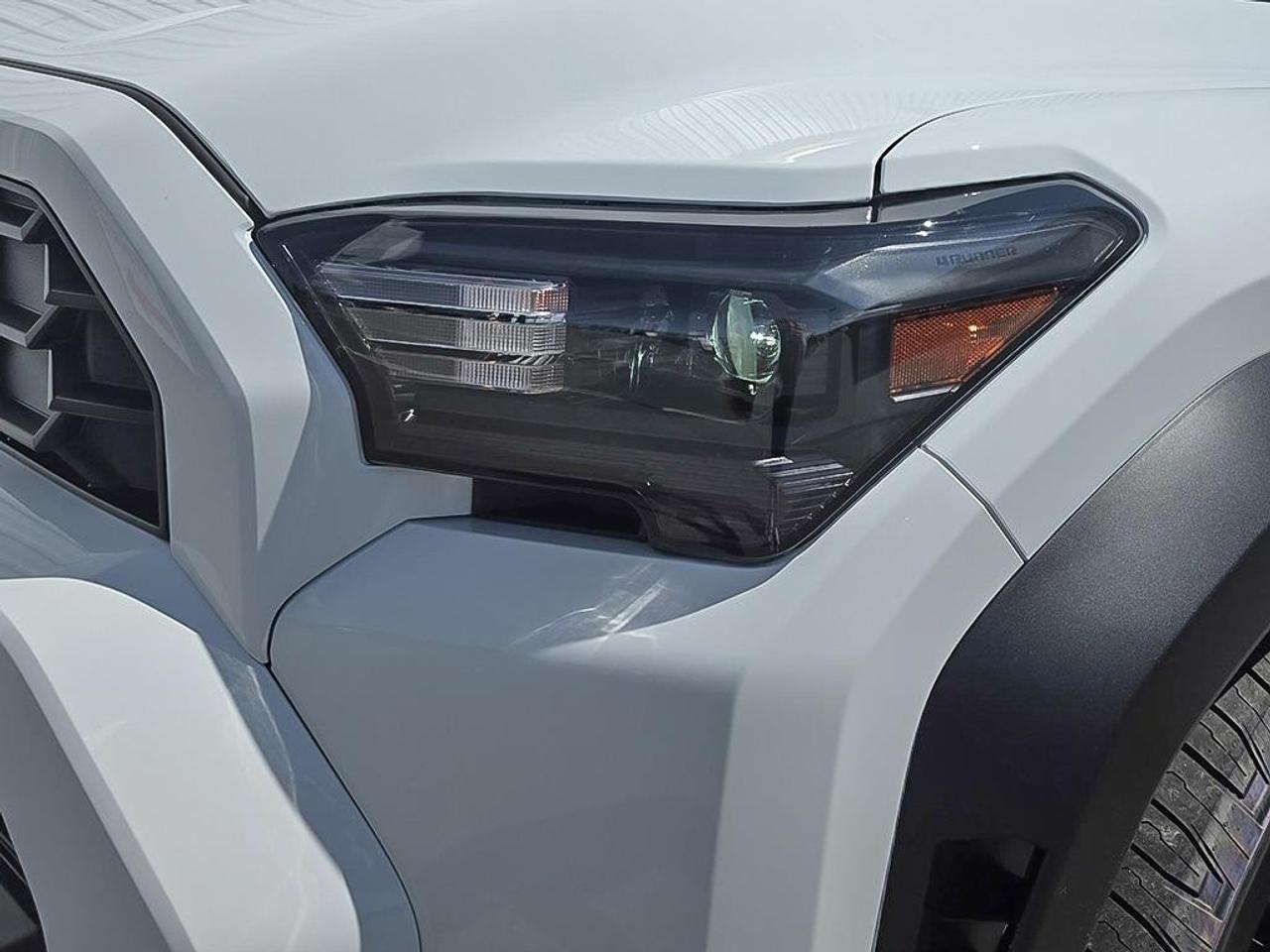 2026 Toyota 4Runner Hybrid 4WD Photo